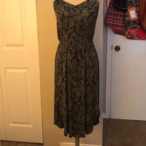 Floral print spaghetti strap LOFT dress